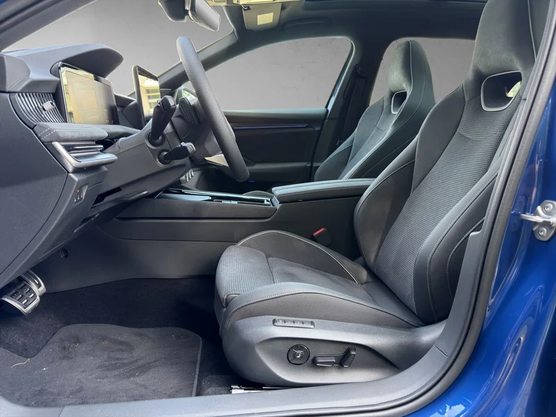 Superb Combi IV 2.0 TDI DSG 4x4 Sportline