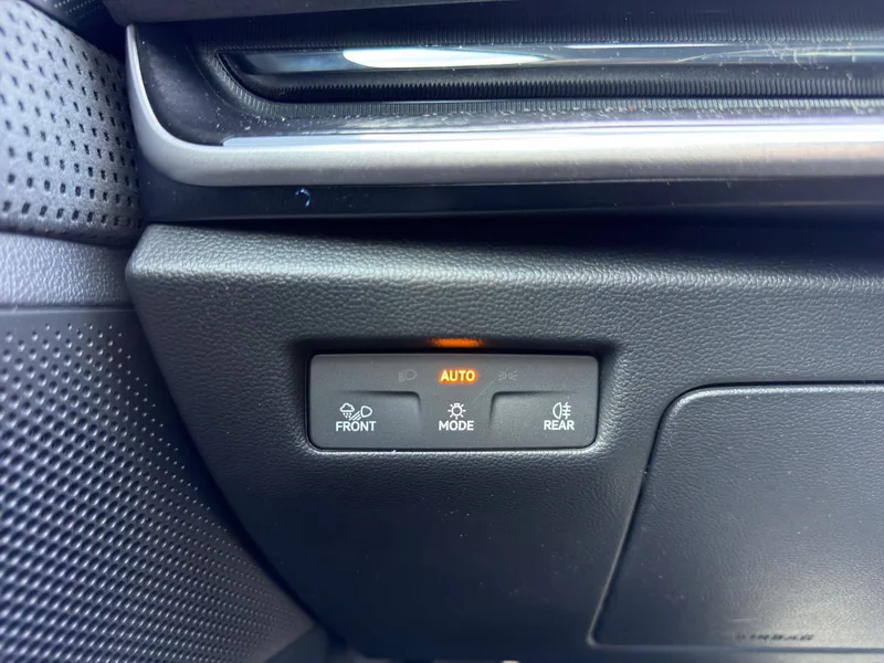 Superb Combi IV 2.0 TDI DSG 4x4 Sportline