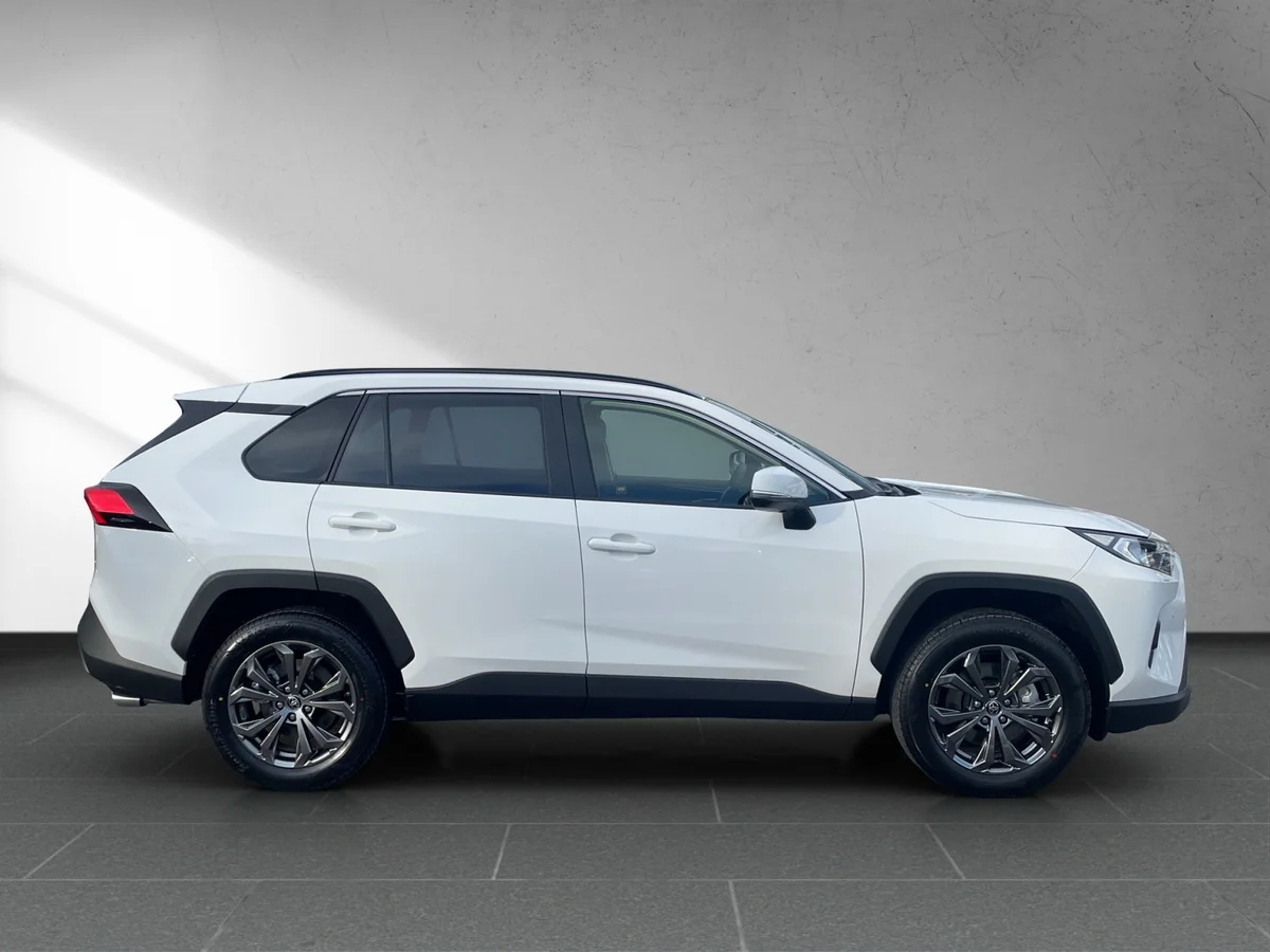RAV4 2.5 Hybrid Team Deutschland