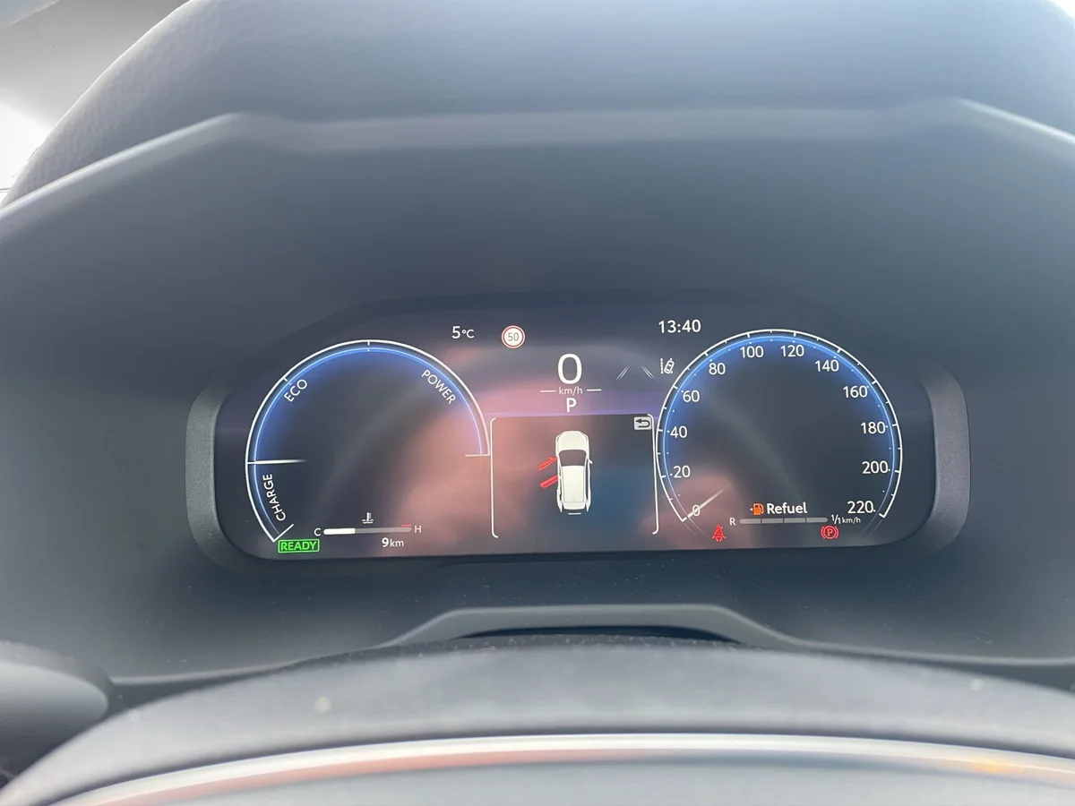 RAV4 2.5 Hybrid Team Deutschland