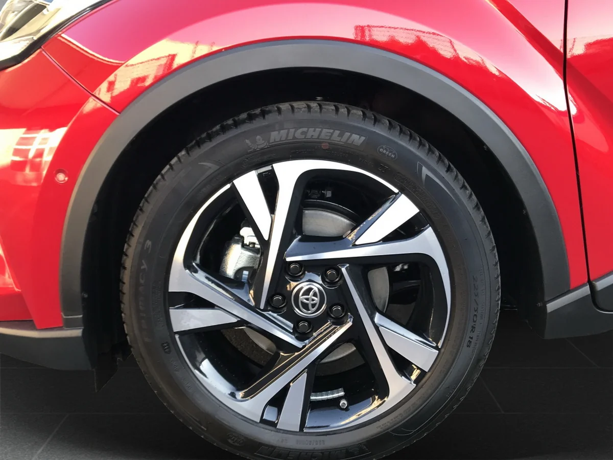 C-HR 1.8 Hybrid Team D