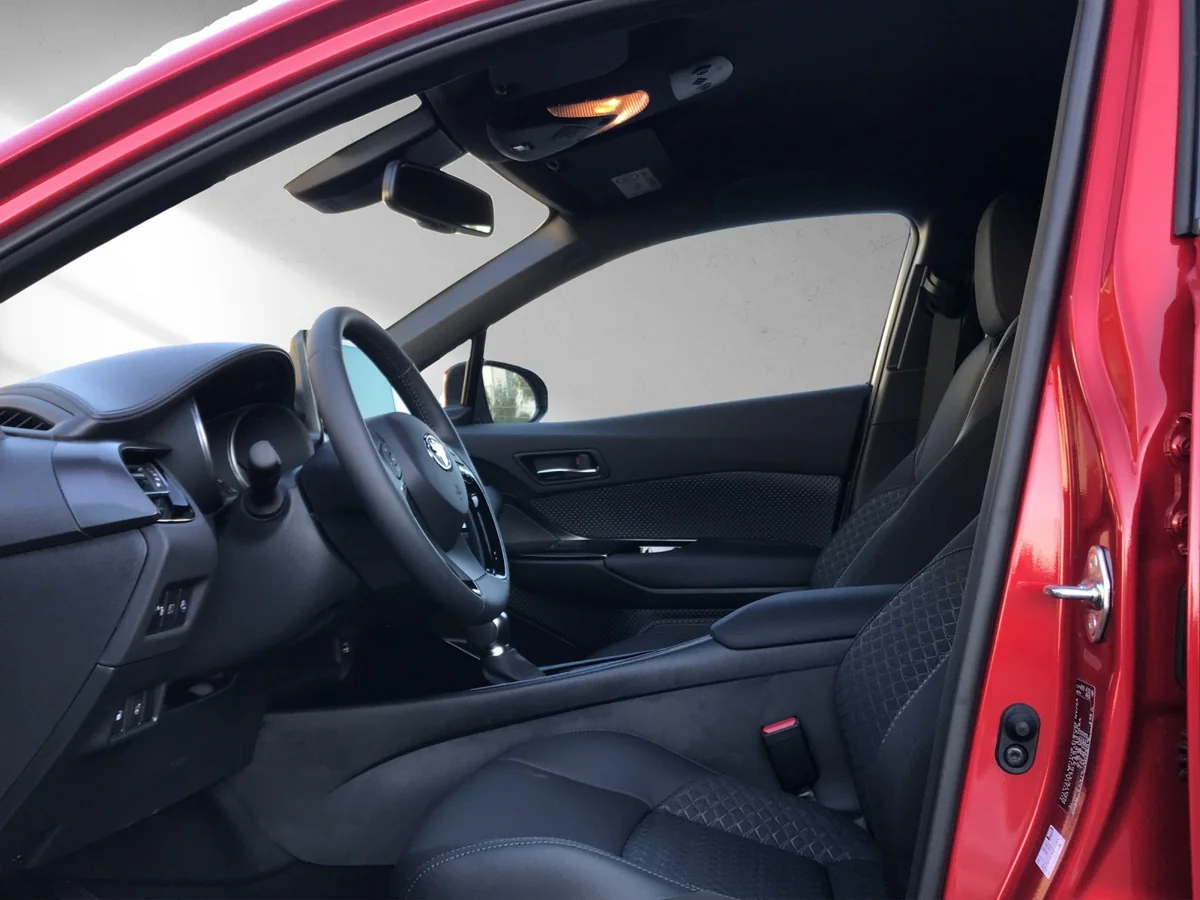 C-HR 1.8 Hybrid Team D