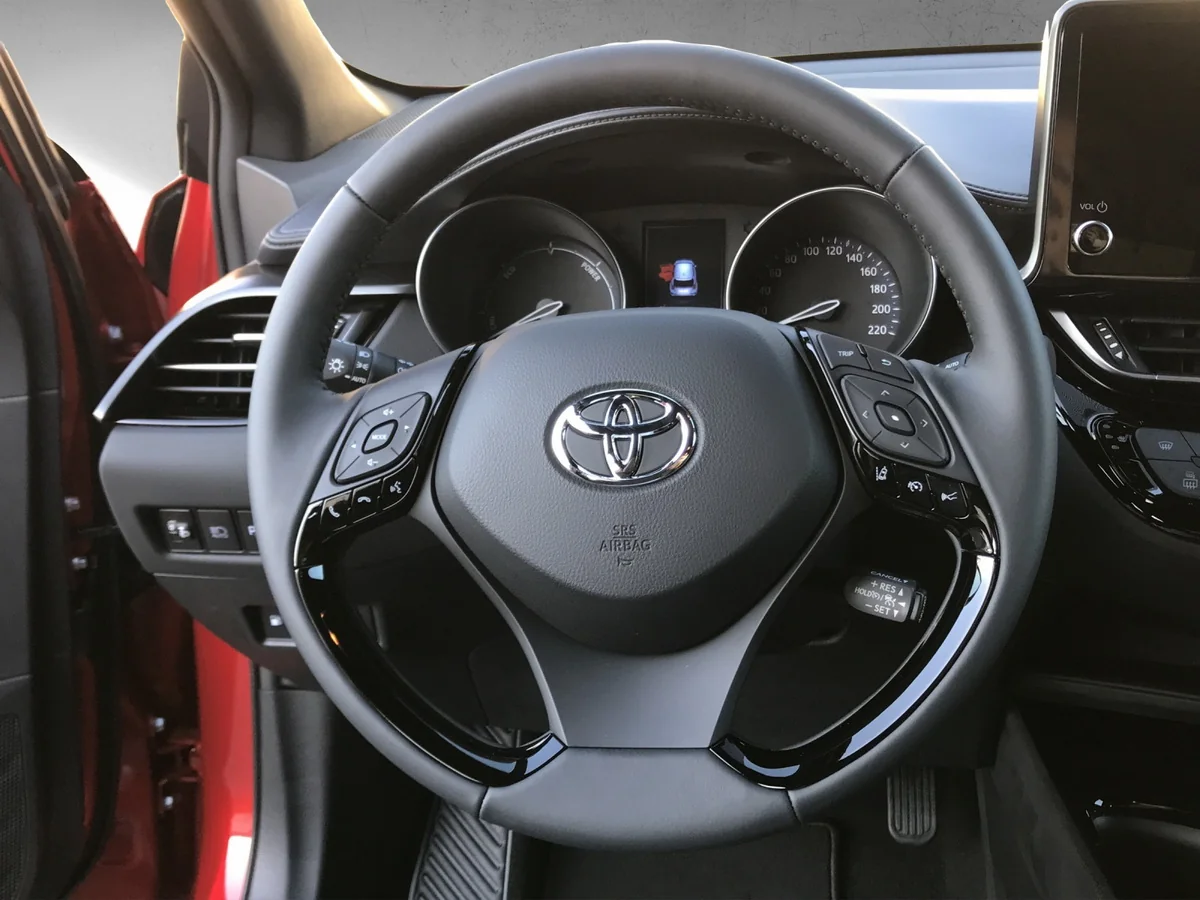 C-HR 1.8 Hybrid Team D