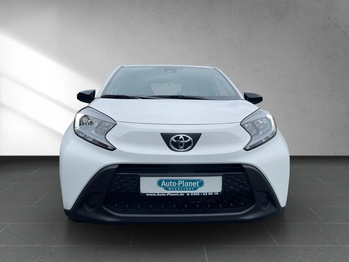 Aygo X 1.0 Play