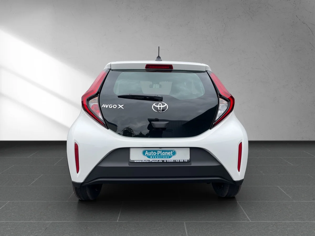 Aygo X 1.0 Play