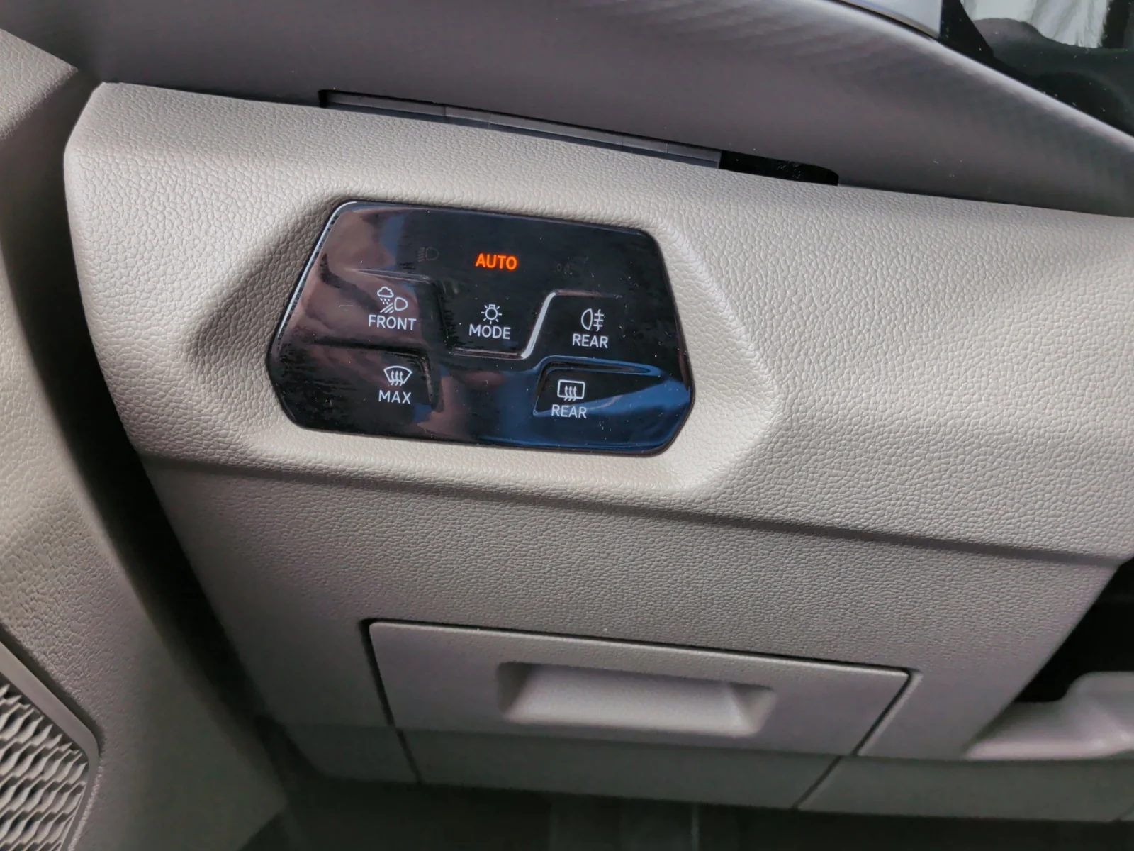 T7 Multivan 2.0 TSI DSG Edition lang