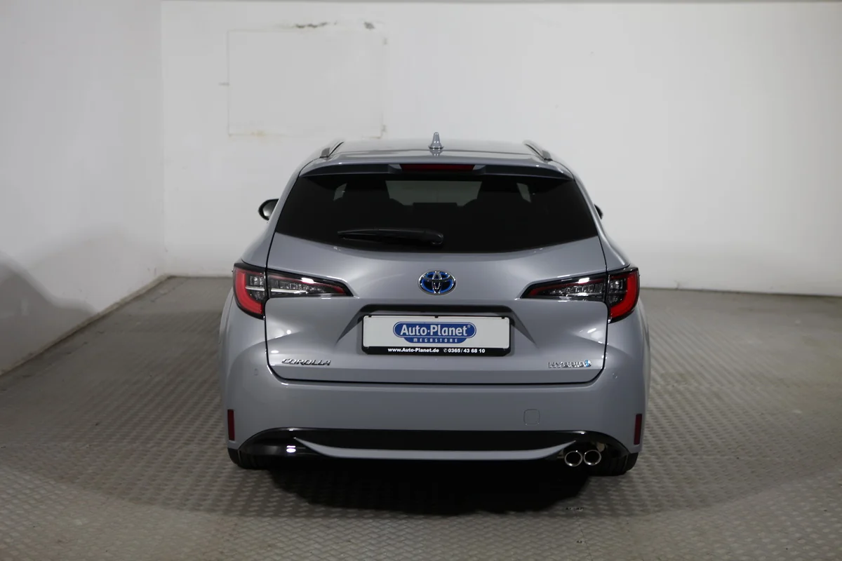 Corolla TS 2.0 Hybrid Team D
