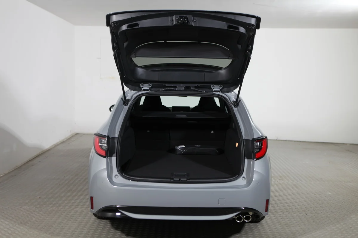 Corolla TS 2.0 Hybrid Team D