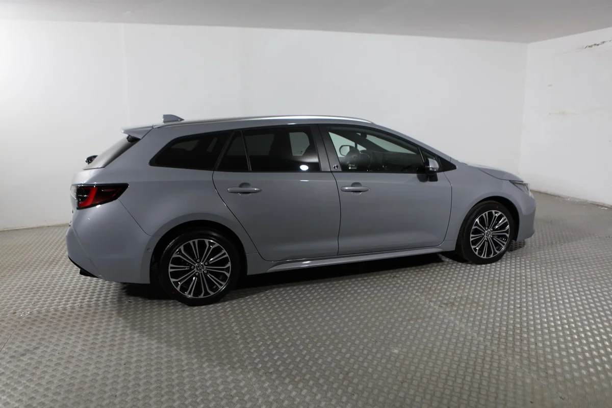 Corolla TS 2.0 Hybrid Team D