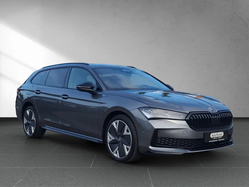 Superb Combi IV 1.5 TSI iV DSG Sportline
