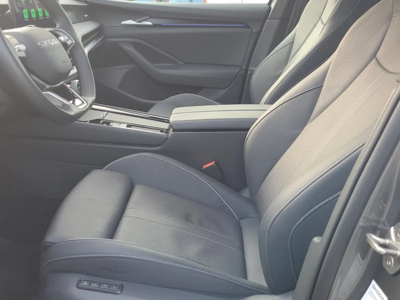 Superb Combi IV 1.5 TSI iV DSG Sportline