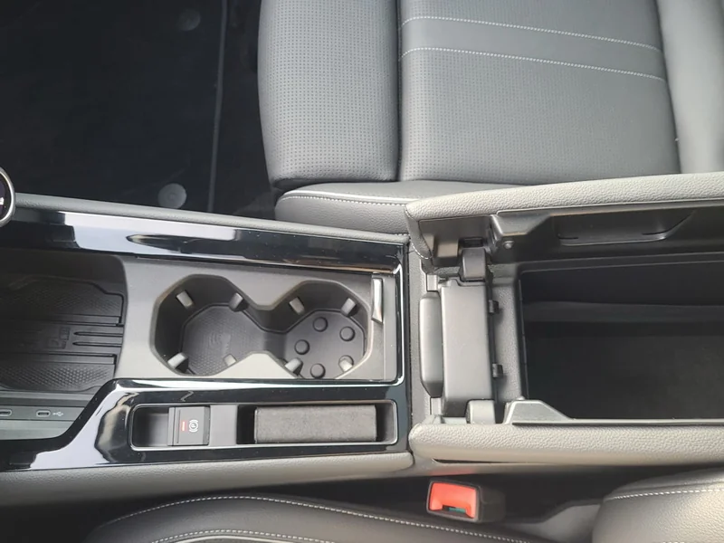 Superb Combi IV 1.5 TSI iV DSG Sportline