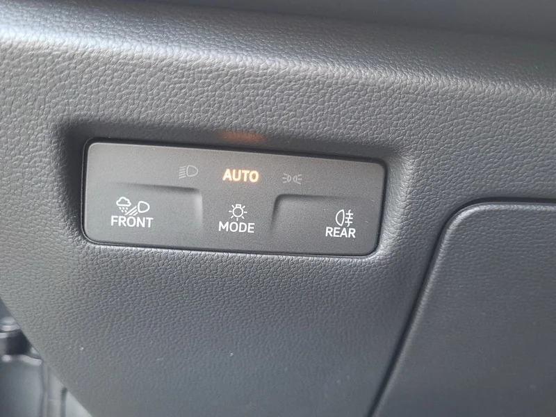 Superb Combi IV 1.5 TSI iV DSG Sportline