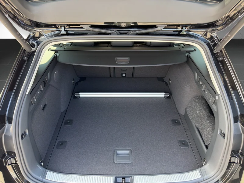 Superb Combi IV 2.0 TDI DSG 4x4 L&K