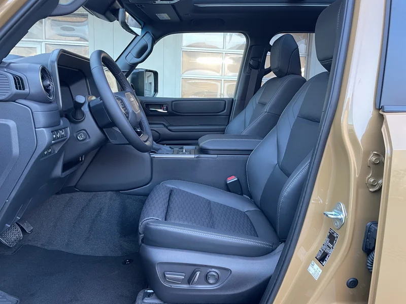 Land Cruiser 2.8D AWD Lounge
