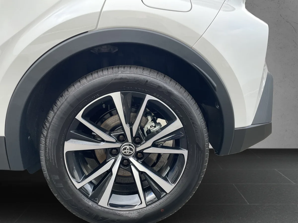 C-HR 2.0 Hybrid Team D