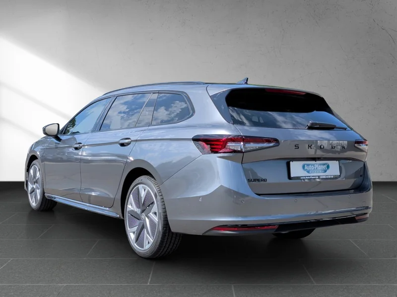 Superb Combi IV 1.5 TSI iV DSG Sportline