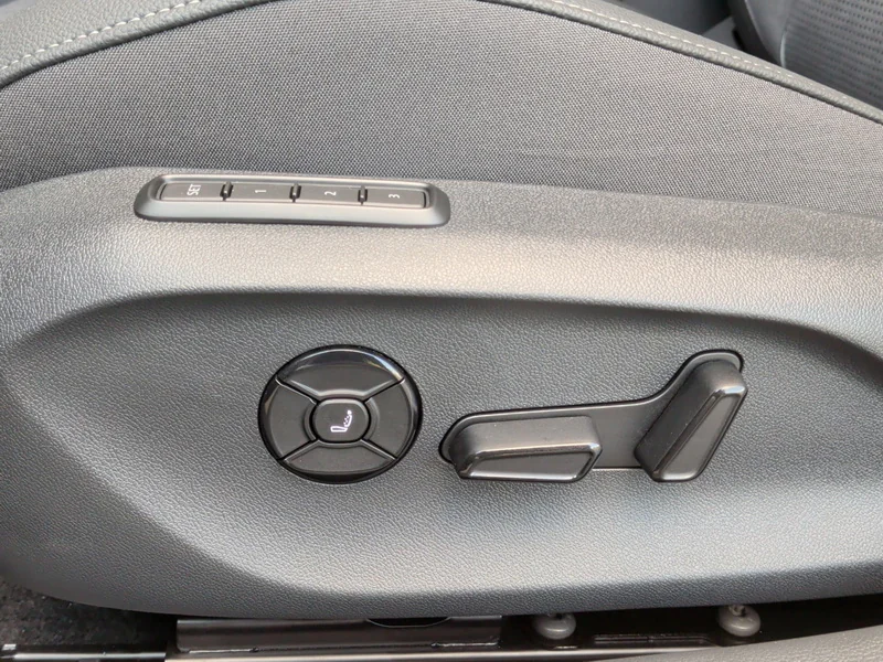 Superb Combi IV 1.5 TSI iV DSG Sportline