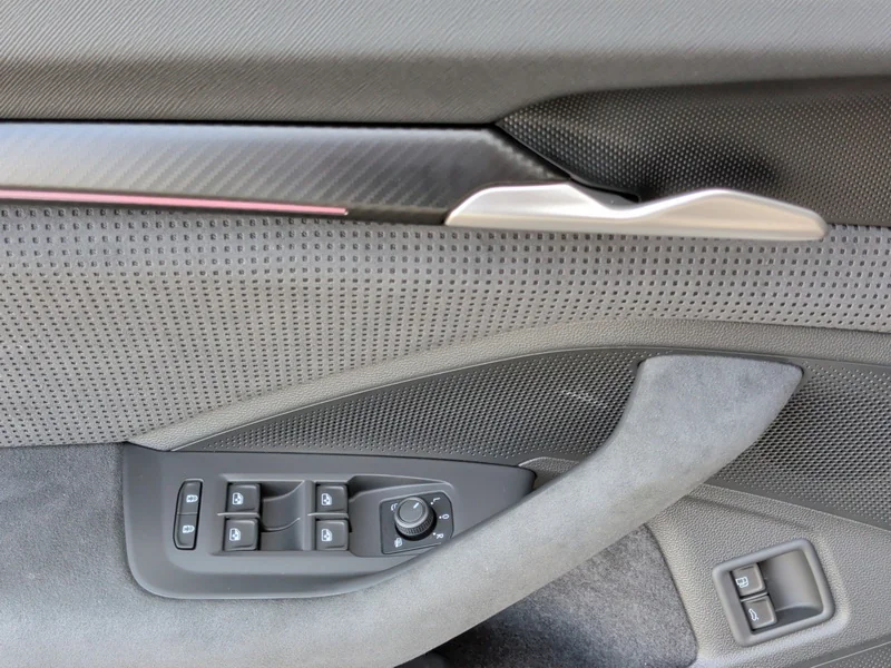 Superb Combi IV 1.5 TSI iV DSG Sportline