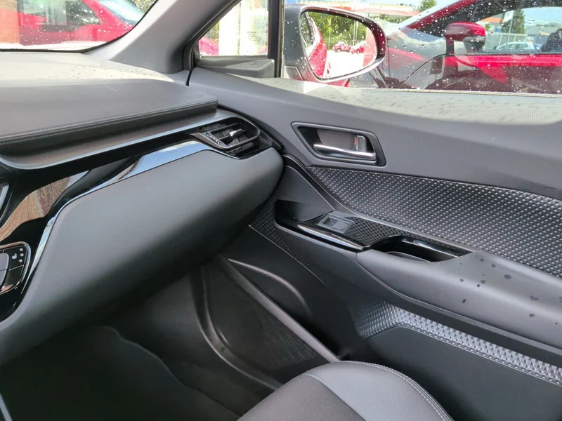 C-HR 1.8 Hybrid Team D