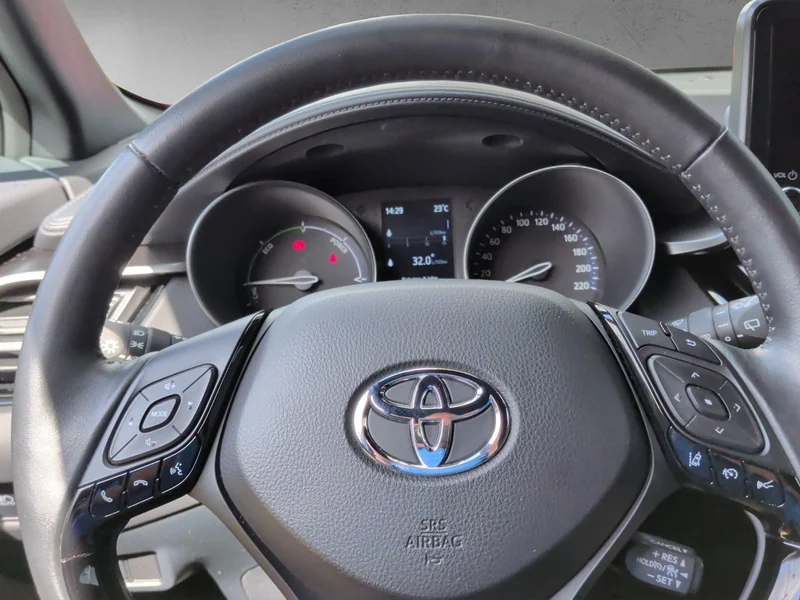C-HR 1.8 Hybrid Team D