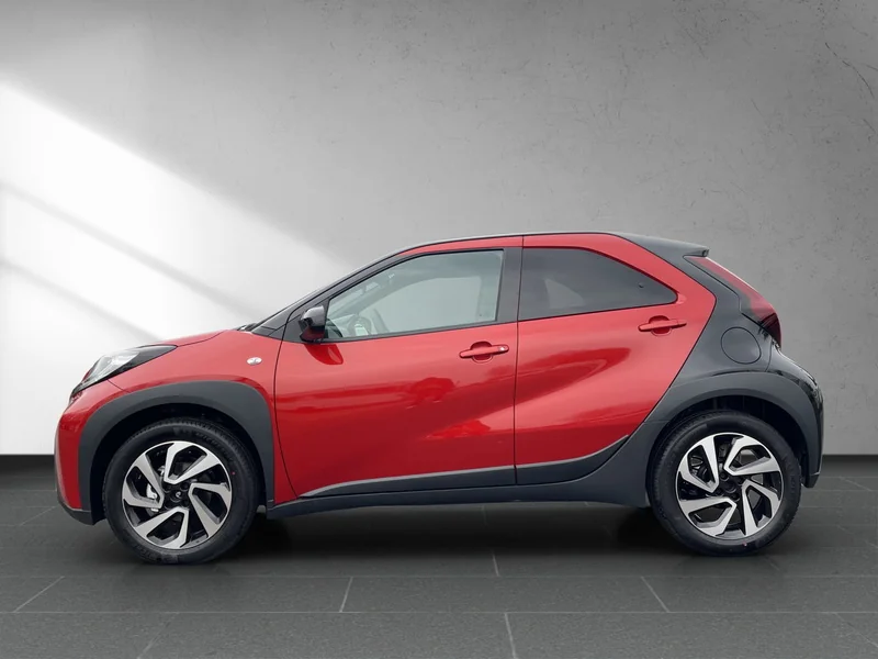 Aygo X 1.0 CVT Teamplayer