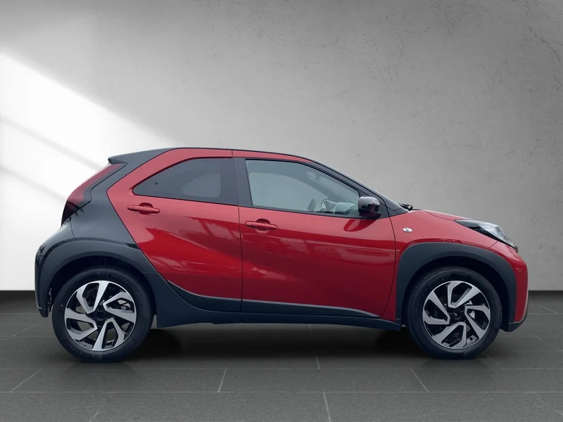 Aygo X 1.0 CVT Teamplayer