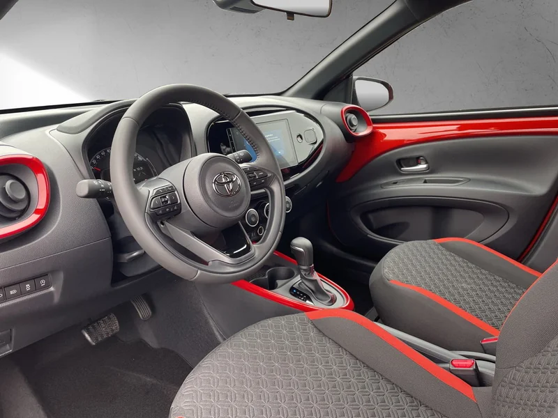 Aygo X 1.0 CVT Teamplayer