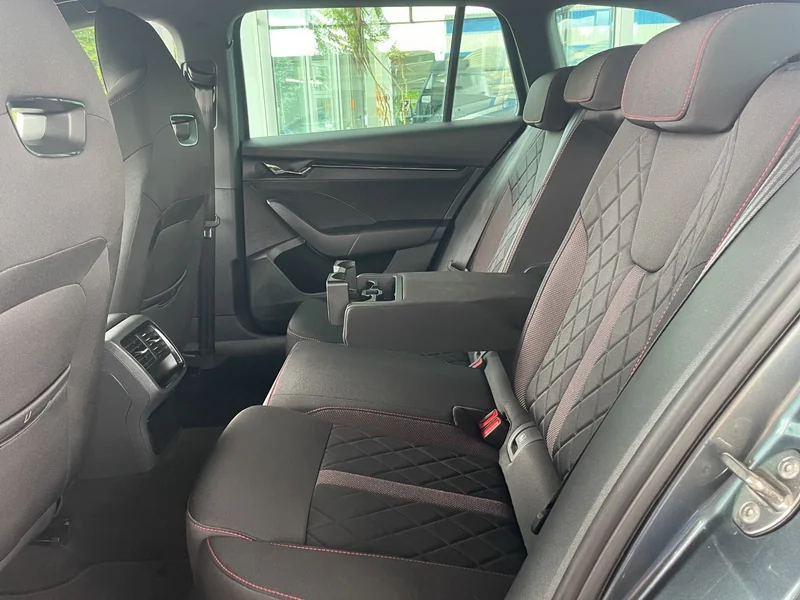 Octavia Combi IV 1.4 TSI iV DSG RS