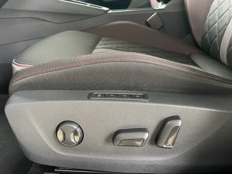 Octavia Combi IV 1.4 TSI iV DSG RS