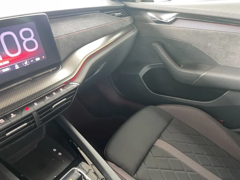 Octavia Combi IV 1.4 TSI iV DSG RS