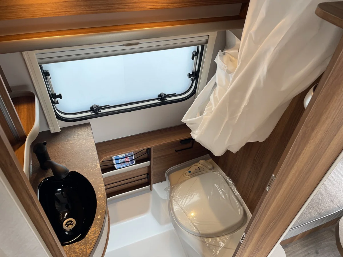 Touring 530 Legend AUTARK DUSCHE KOMFORT