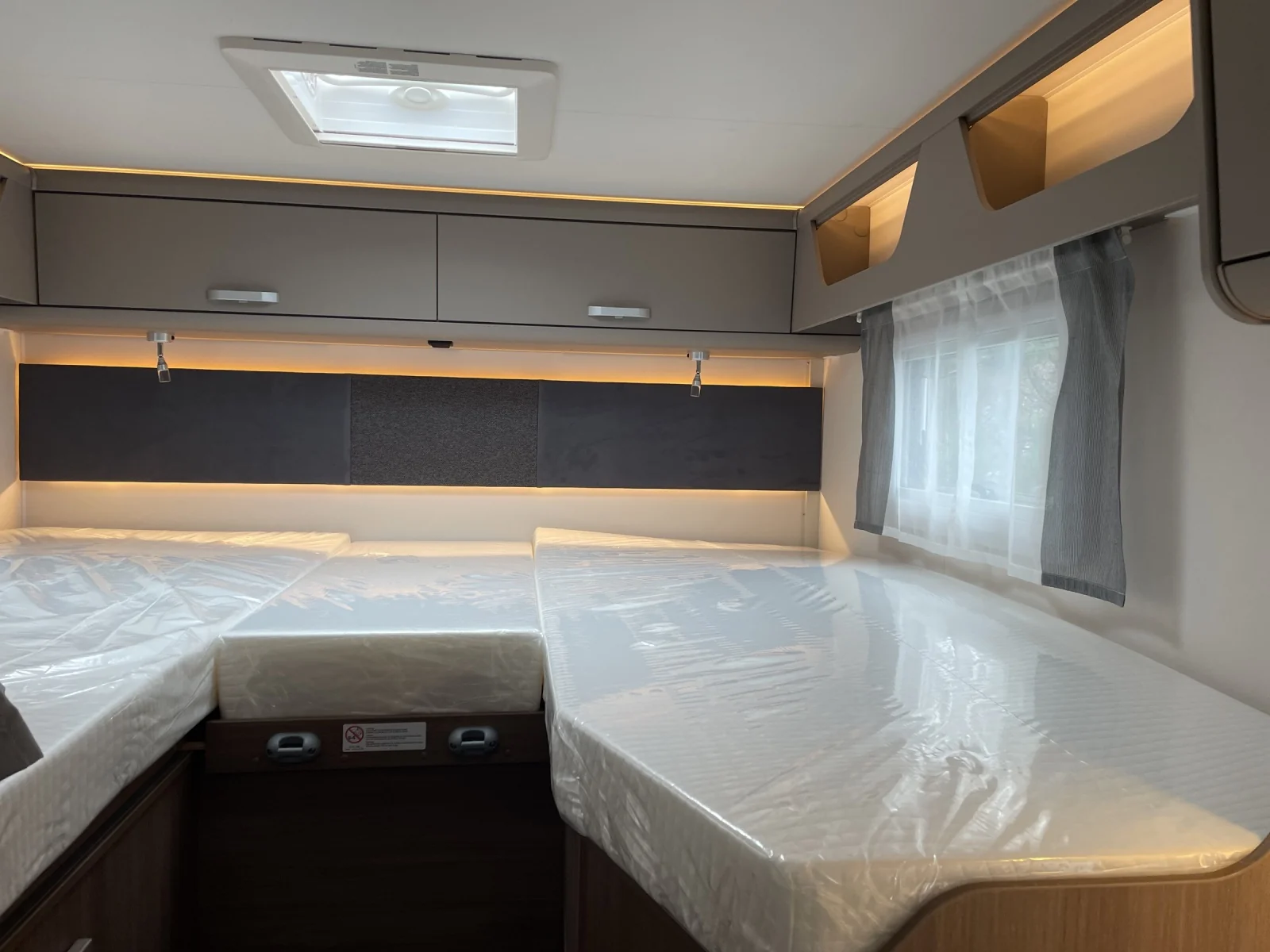 I 338 PRO+ TV NAVI KAMERA GAS / E- HEIZUNG