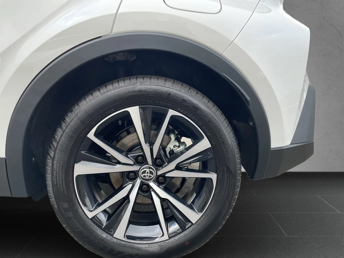 C-HR 2.0 Hybrid Team D