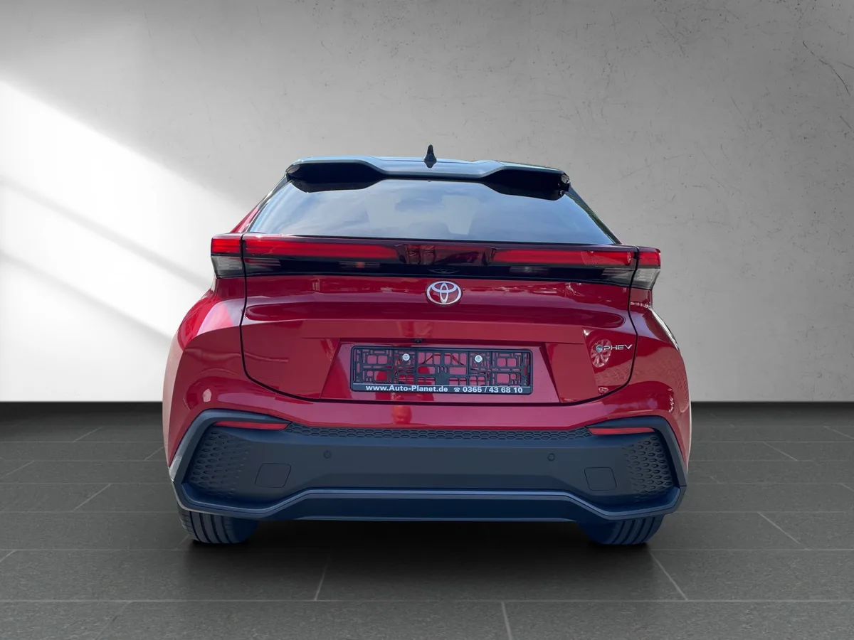 C-HR 2.0 Plug-In Team Deutschland