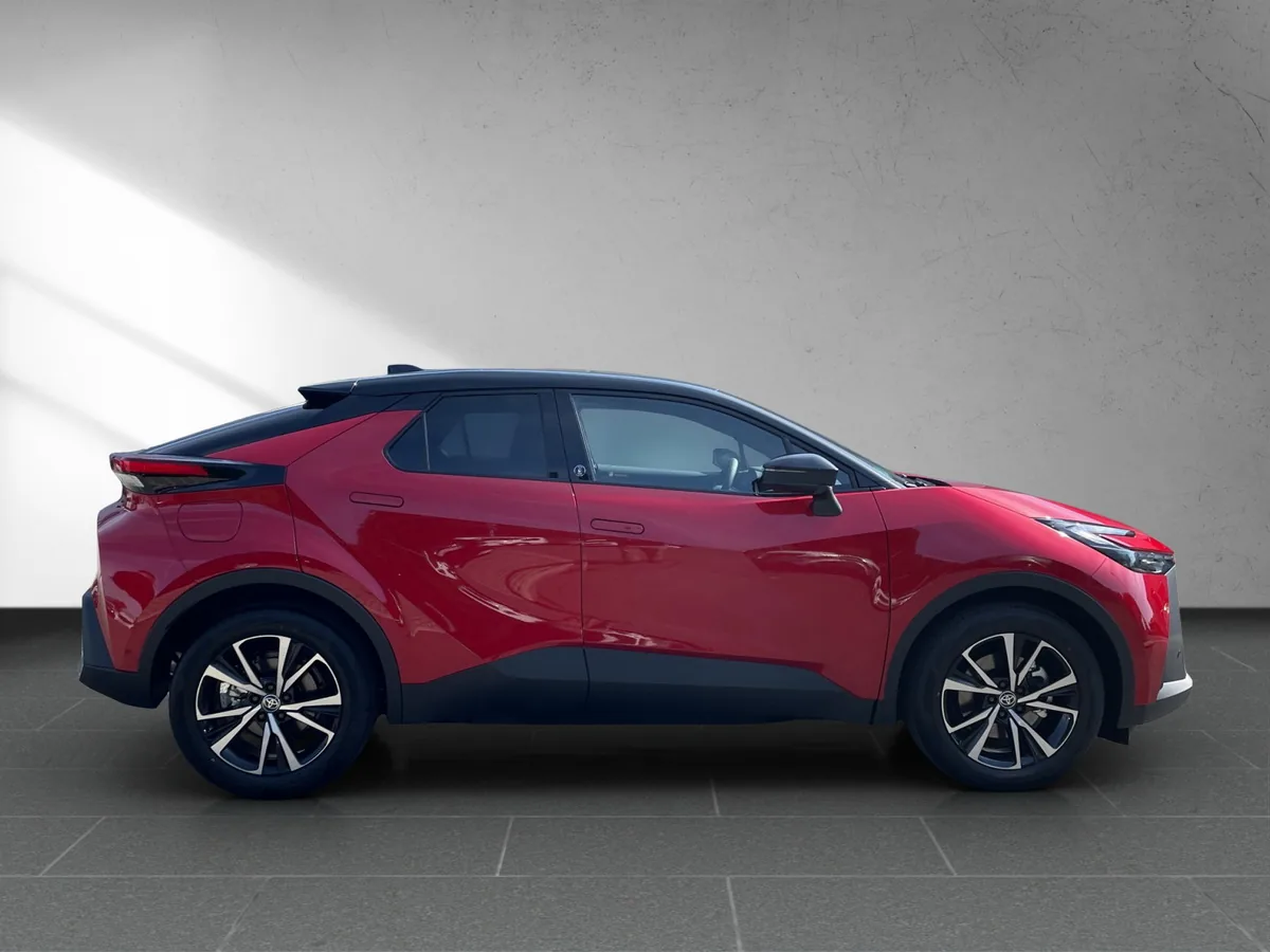 C-HR 2.0 Plug-In Team Deutschland