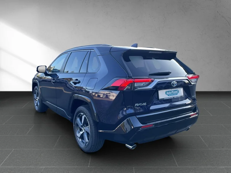 RAV4 2.5 4x4 Plug-In Hybrid Teamplayer