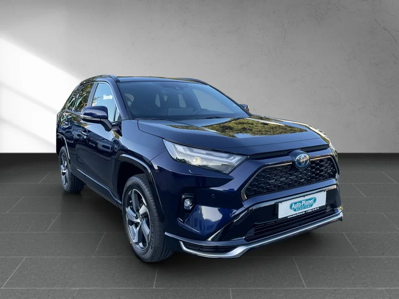 RAV4 2.5 4x4 Plug-In Hybrid Teamplayer
