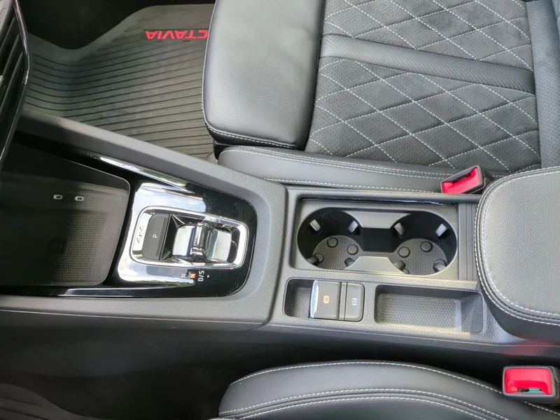 Octavia Combi IV 2.0 TDI DSG 4x4 RS
