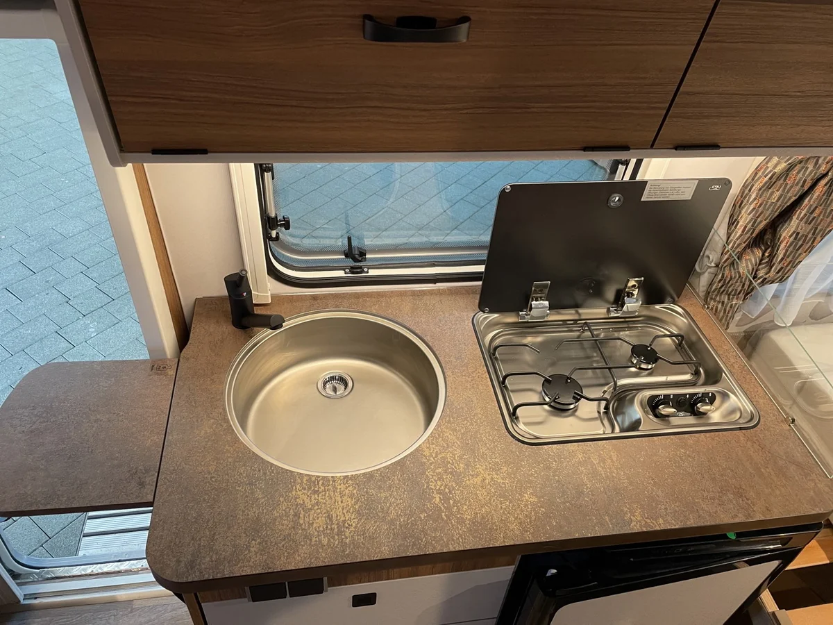 Touring 430 Edition Legend KOMFORT-PAKET DUSCHE