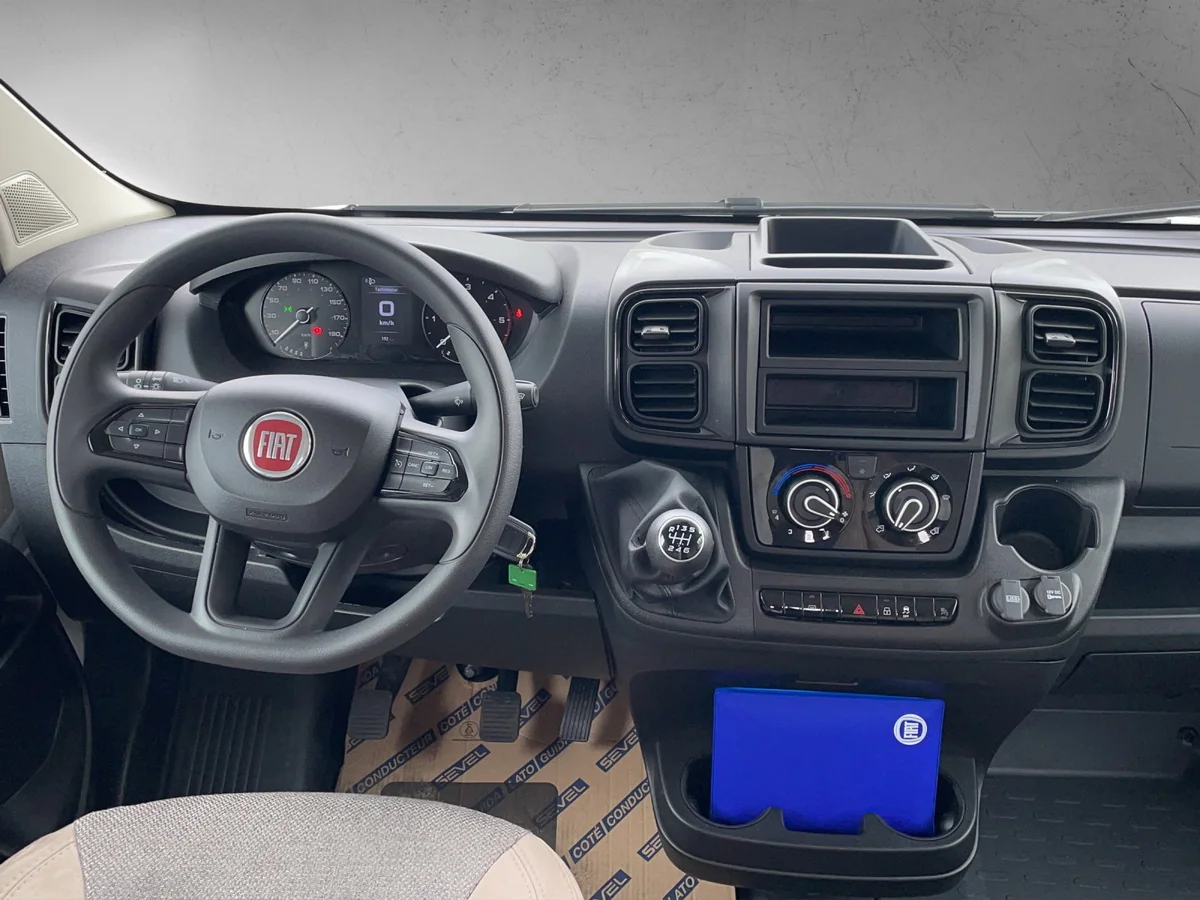 A 464 PRO 5 Sitzplätze Navi Kamera
