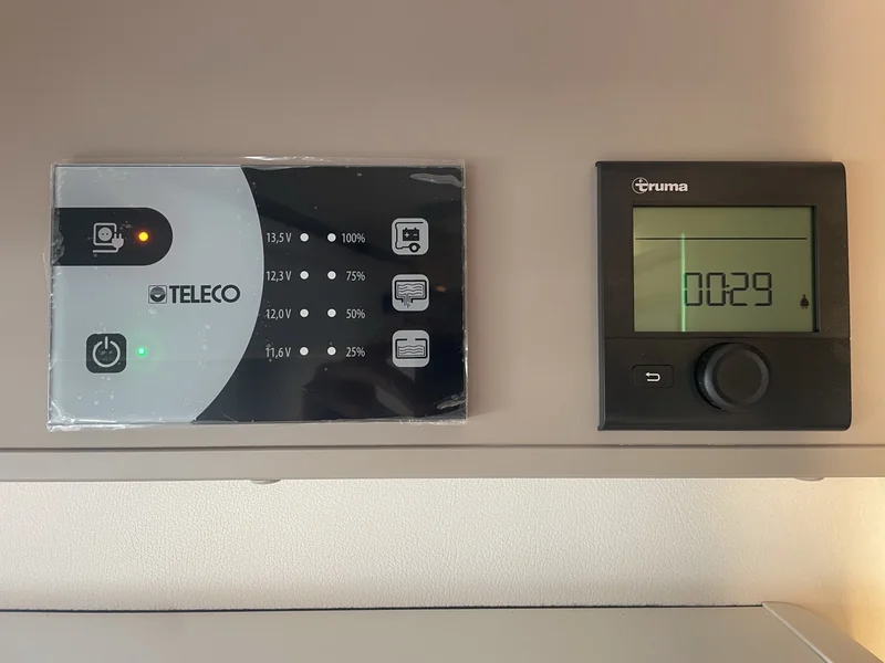 T 448 PRO+ ACC 5 Sitzplätze Navi Kamera