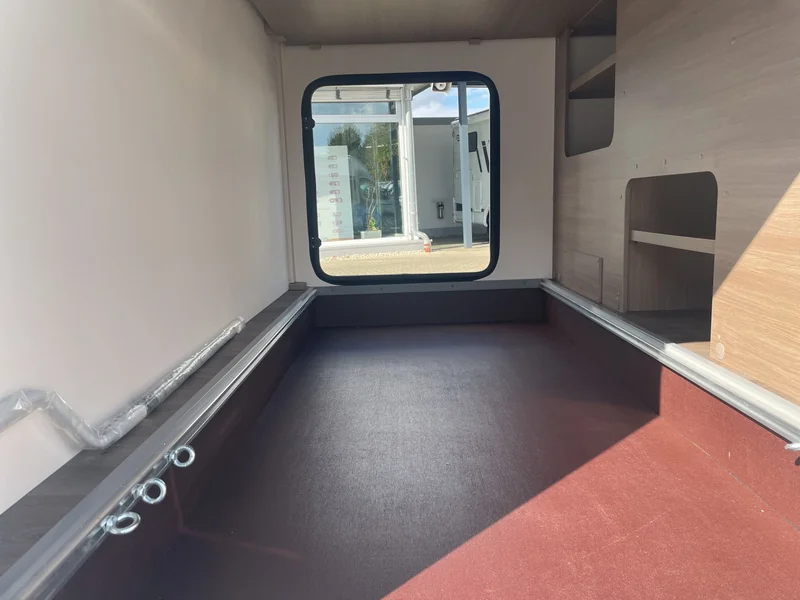 T 448 PRO+ ACC 5 Sitzplätze Navi Kamera
