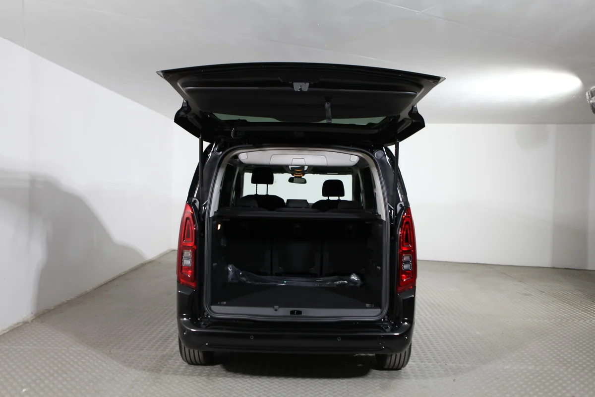 Proace City Verso 1.2T Team D