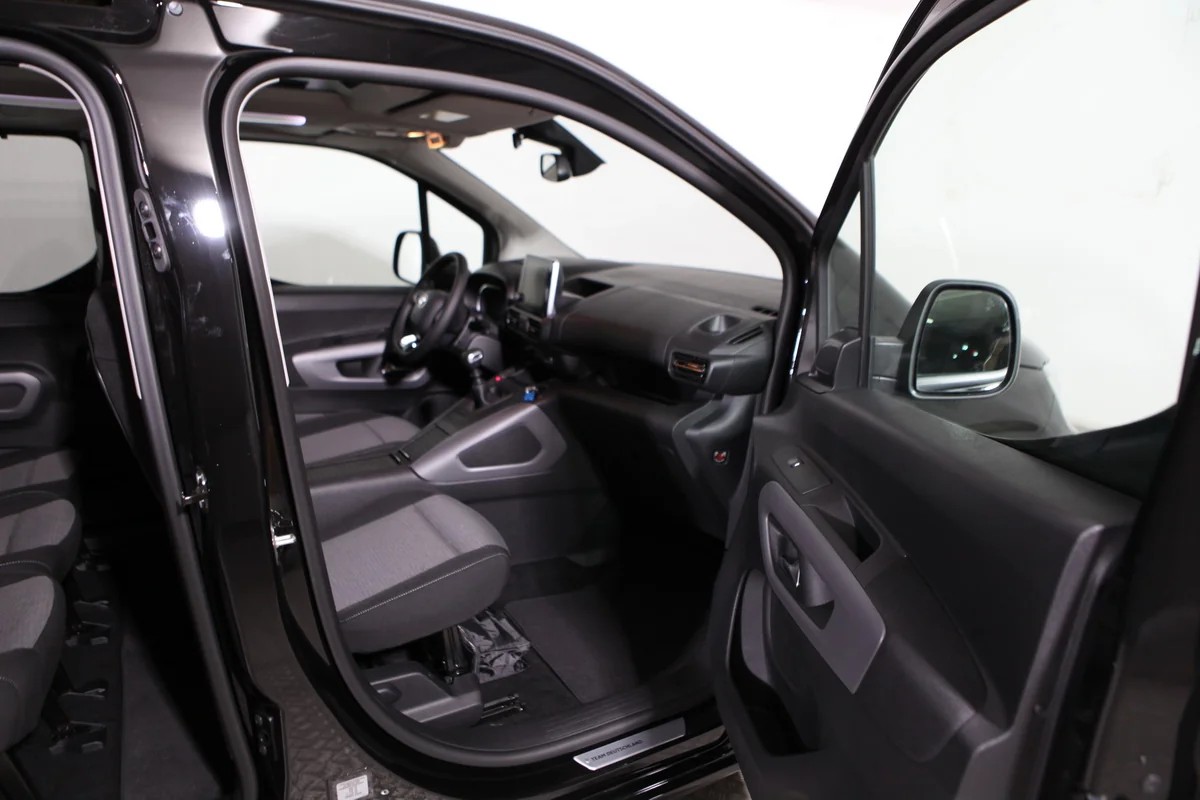 Proace City Verso 1.2T Team D