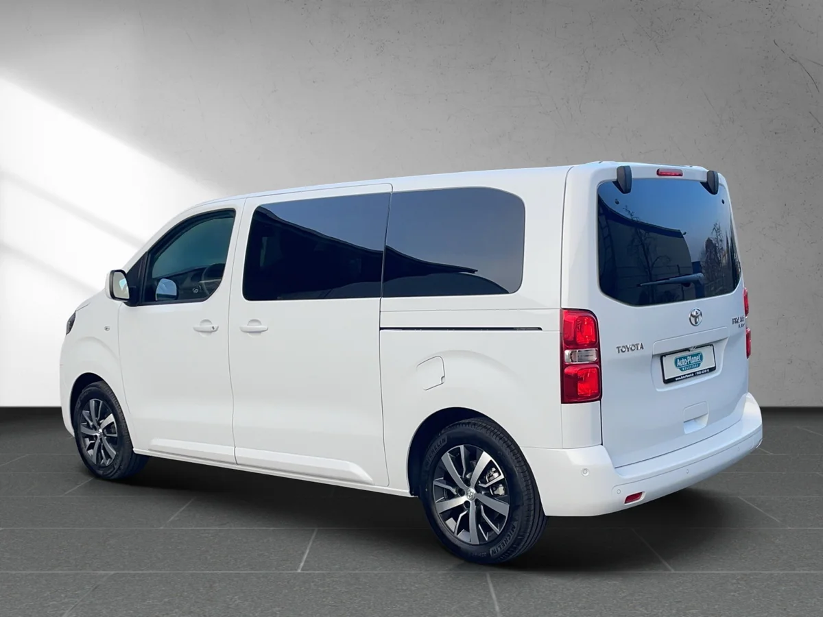 Proace Verso L1 Team D