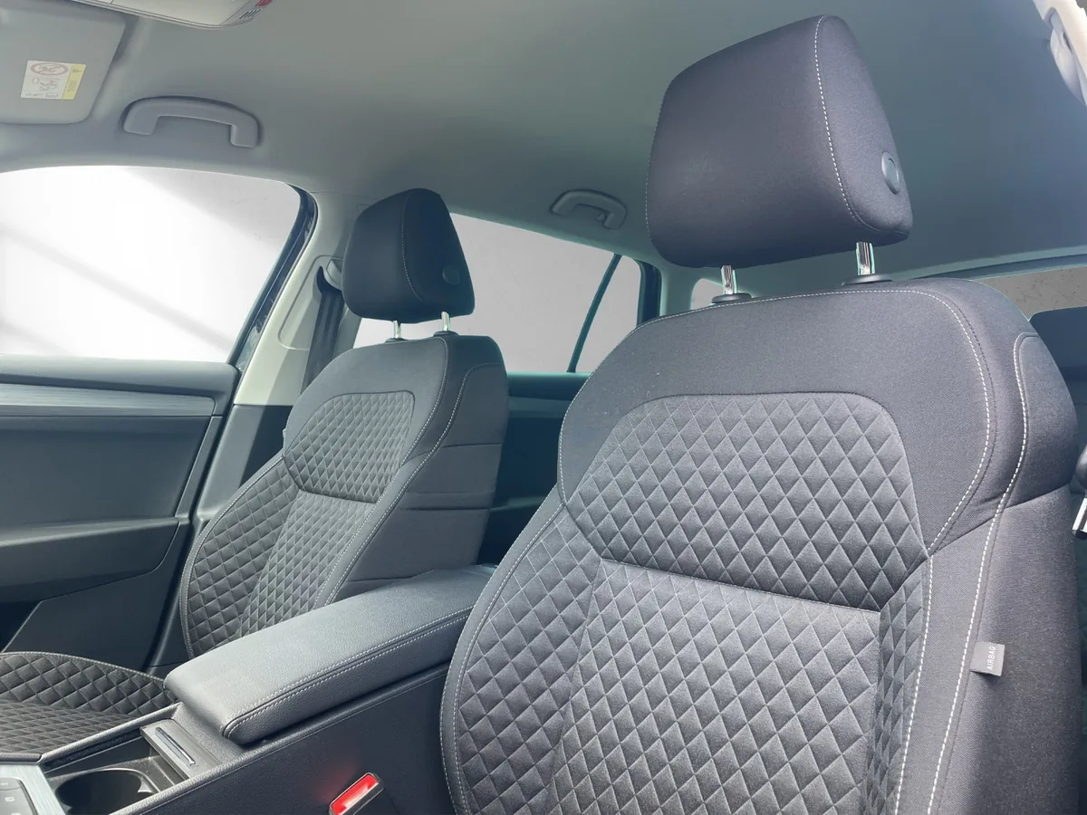 Superb Combi III 2.0 TDI DSG Ambition
