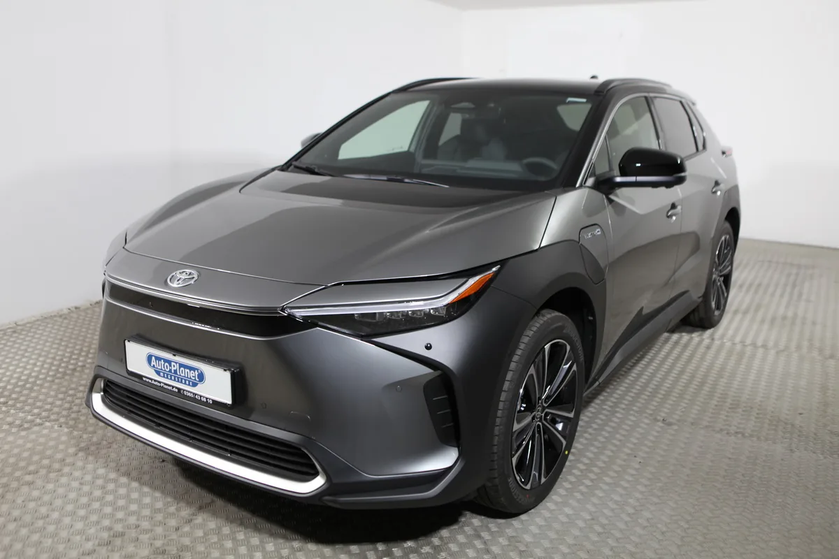 TOYOTA bZ4X