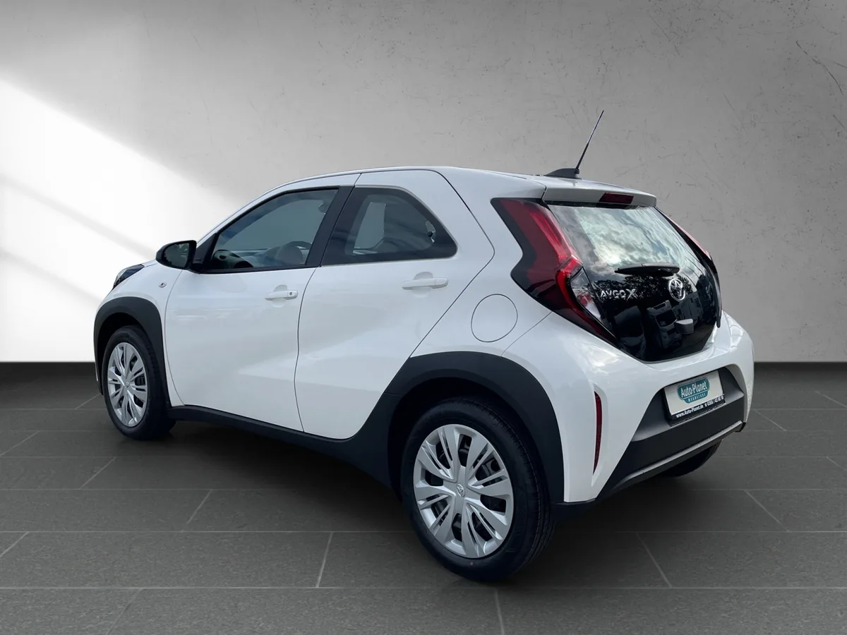 Aygo X 1.0 Play
