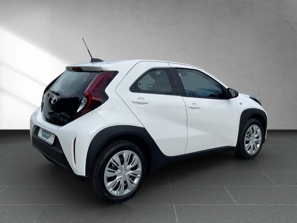 Aygo X 1.0 Play